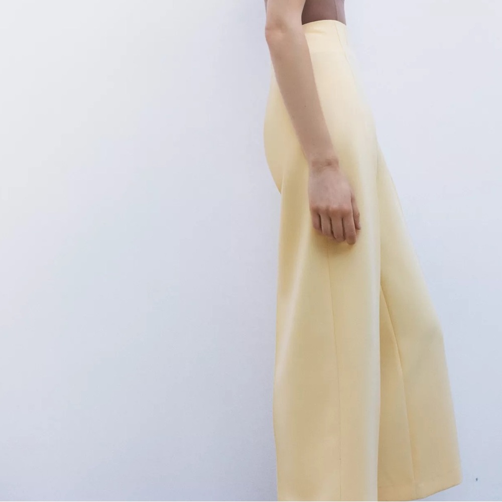 Zara‎ Yellow Cullotes Size XL